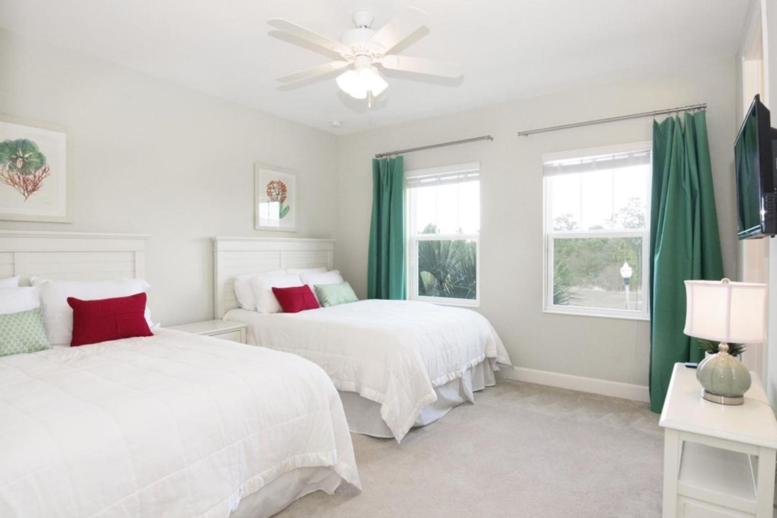 Five Suites Luxury Home RE1492 Main image 1