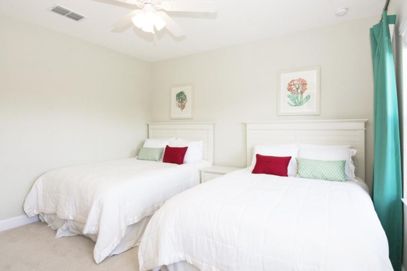 Five Suites Luxury Home RE1492 Main image 2